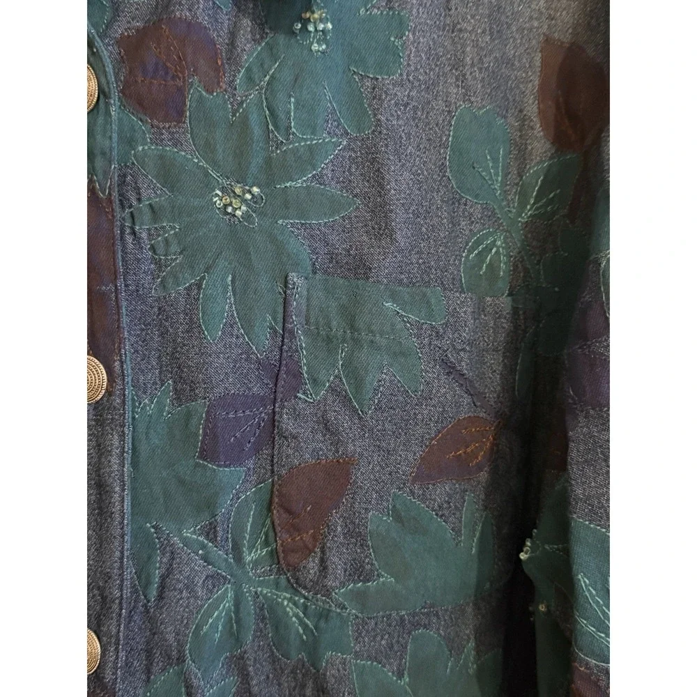 Coldwater Creek Womens Floral Denim Shirt Long Sleeve Button Down Top Size Med.